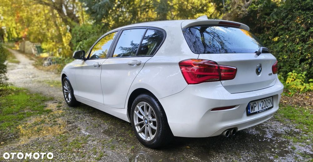 BMW Seria 1 120i - 3