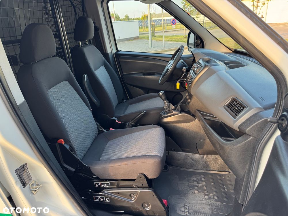Fiat Doblo - 19