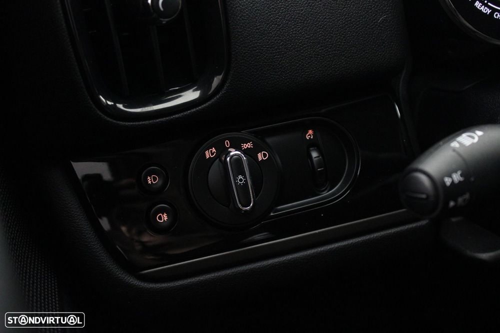 MINI Countryman Cooper SE ALL4 Auto - 29