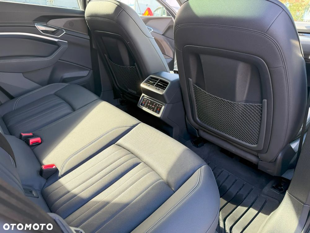 Audi e-tron Sportback 55 quattro S line - 16
