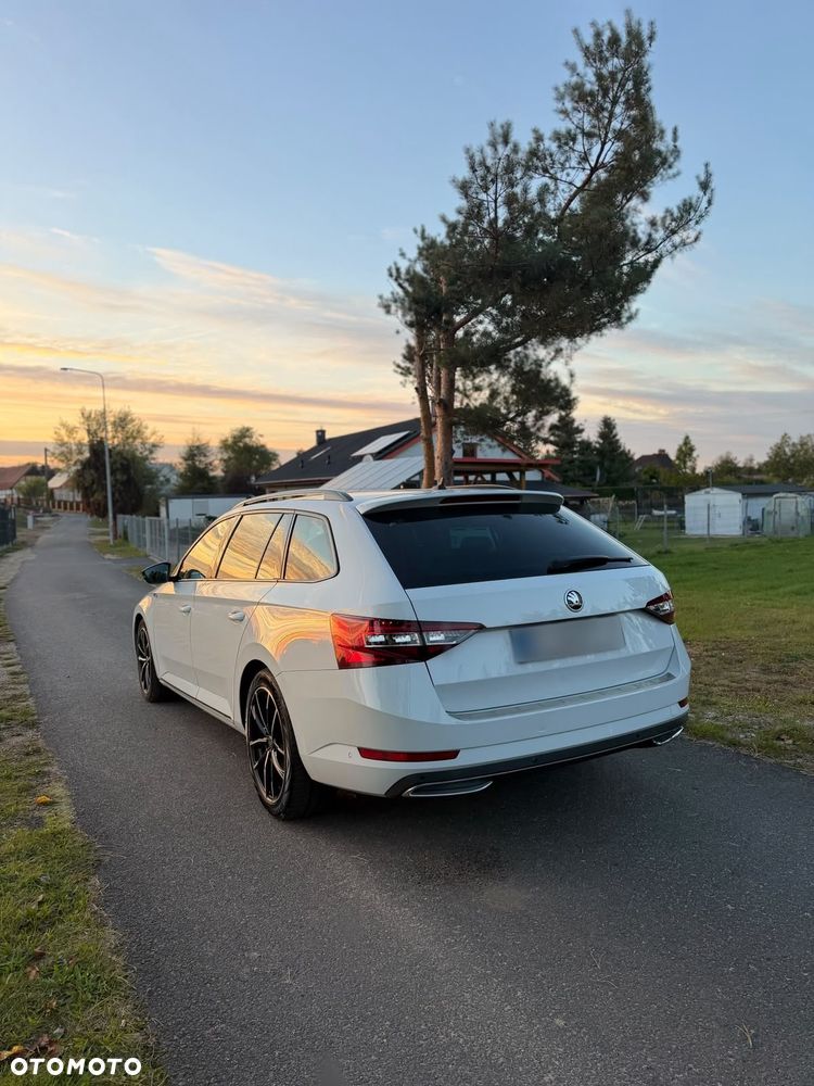 Skoda Superb 2017 photo 4