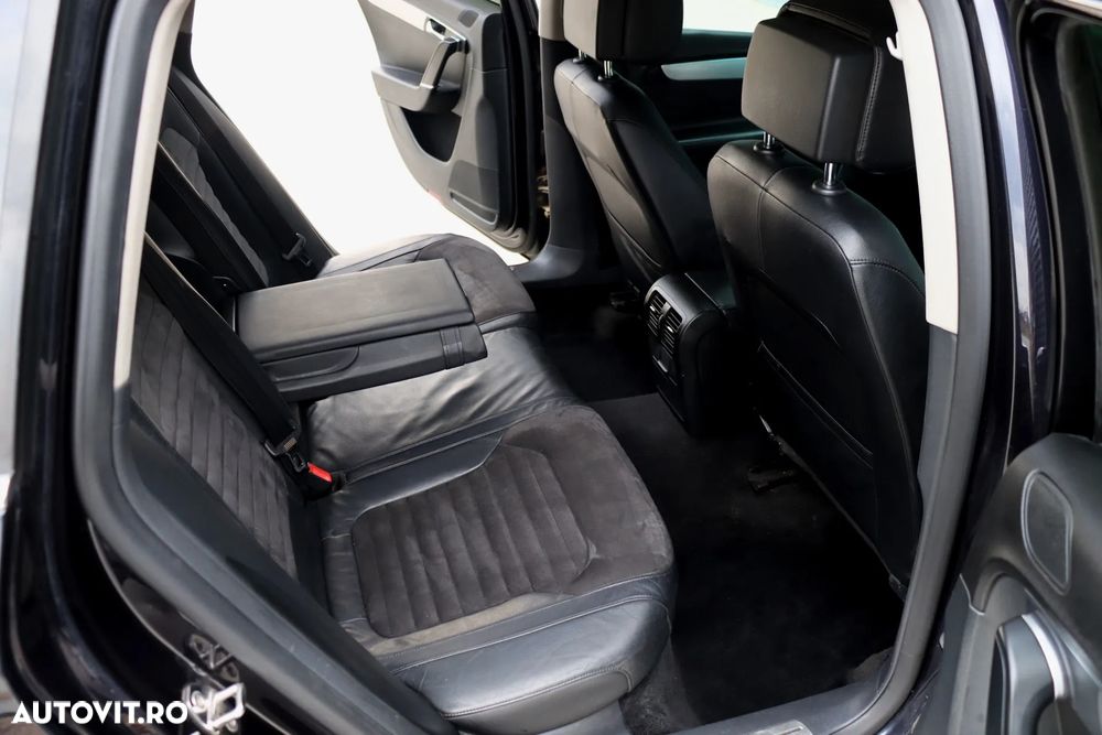 Volkswagen Passat 2.0 TDI DSG BlueMotion Technology Highline - 14