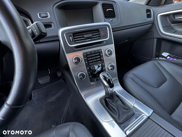 Volvo S60 Cross Country T5 AWD Summum - 9
