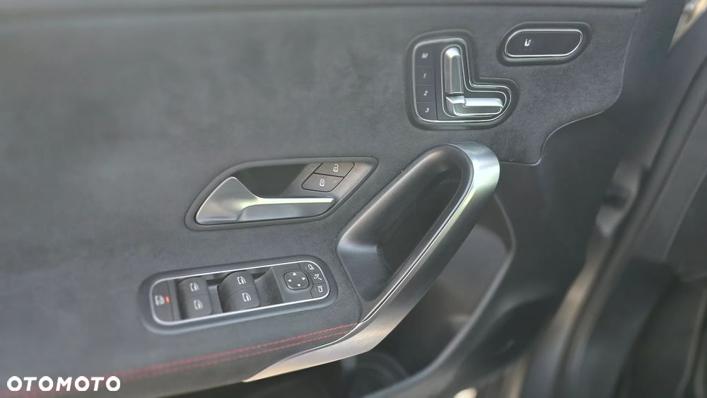 Mercedes-Benz Klasa A 200 AMG Line 7G-DCT - 10