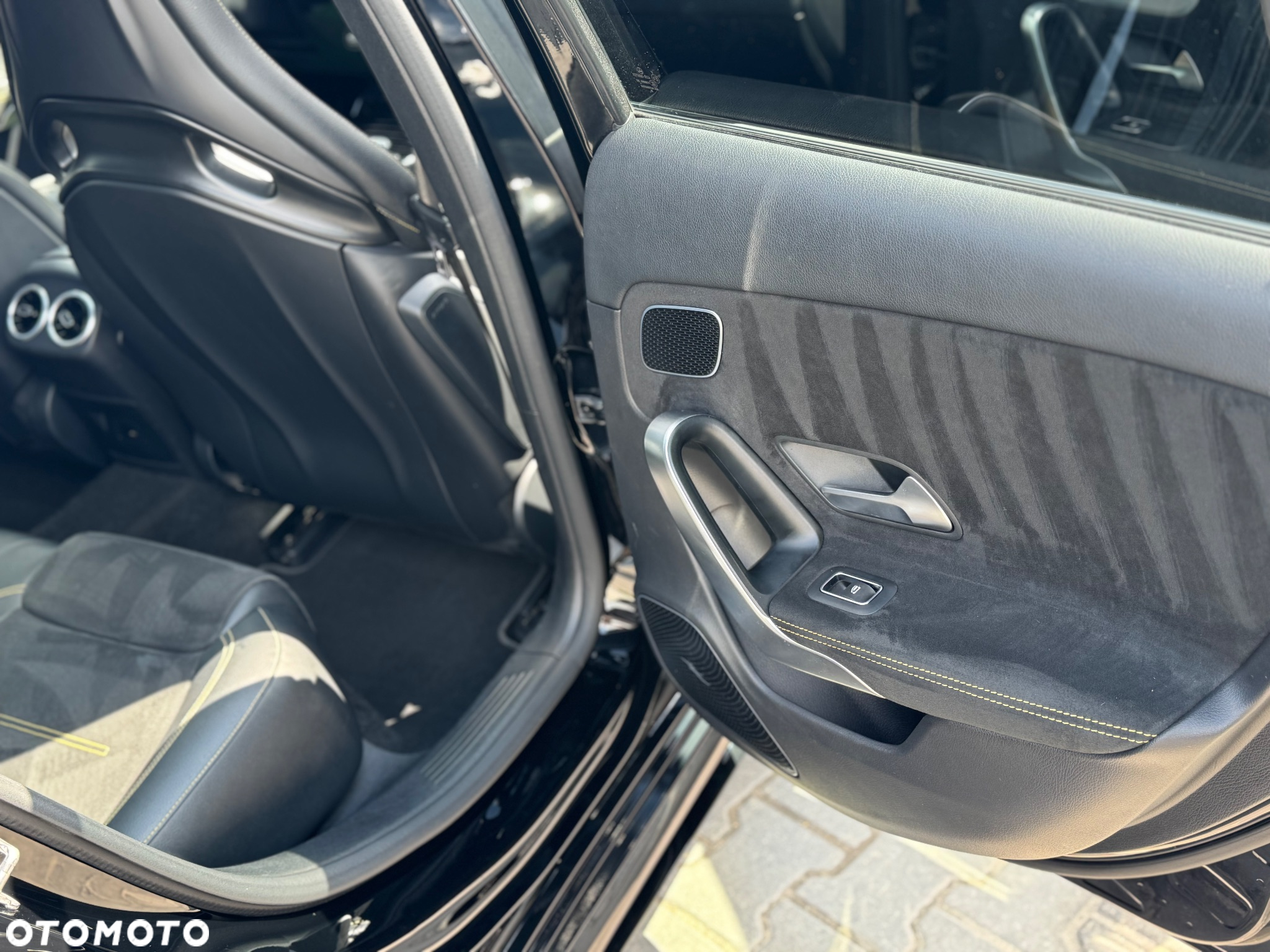 Mercedes-Benz Klasa A 45 S AMG 4-Matic 8G-DCT - 12