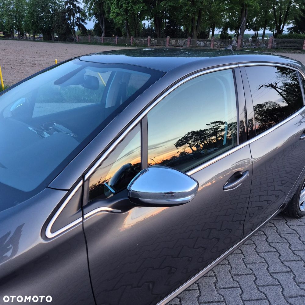 Peugeot 208 PureTech 110 Stop & Start EAT6 Allure - 12