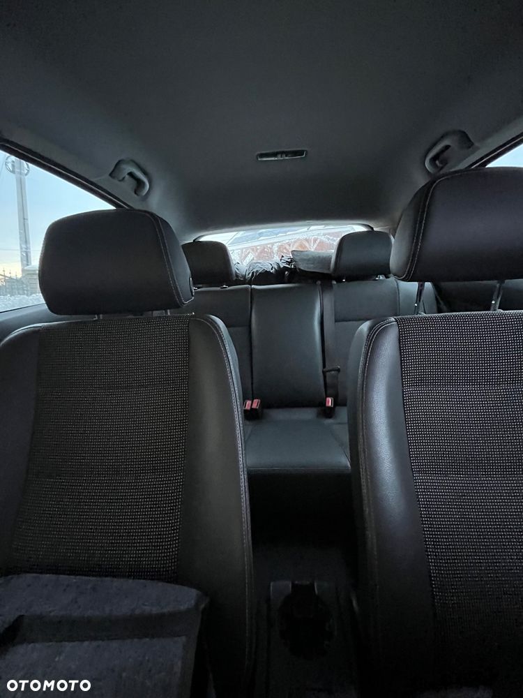 Opel Astra 1.7 CDTI DPF - 10