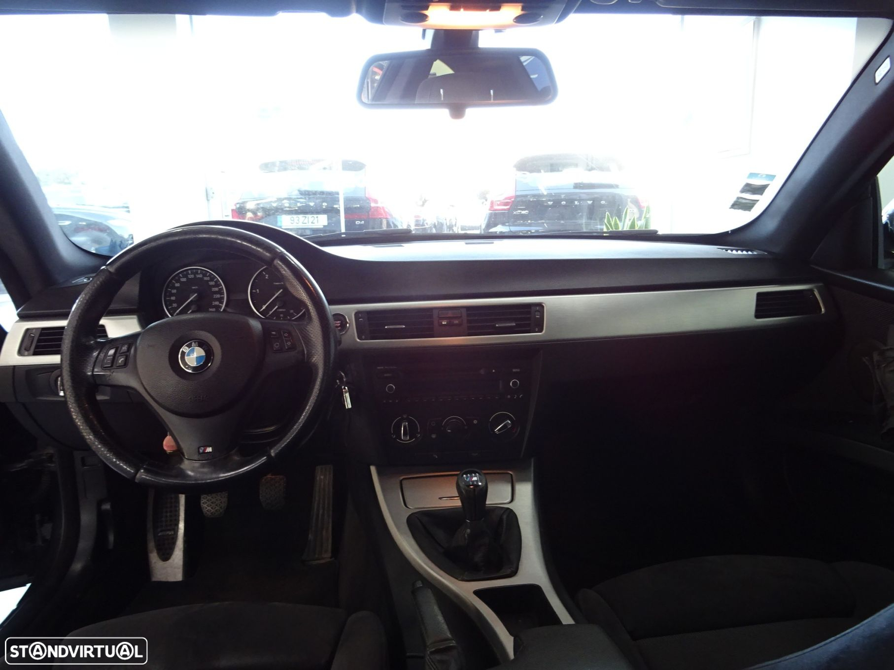 BMW 320 d Coupe Edição M - 7
