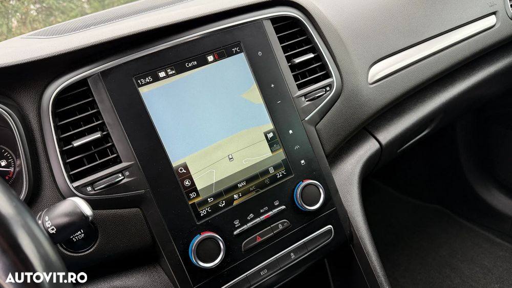 Renault Megane TCe 140 GPF EDC INTENS - 10