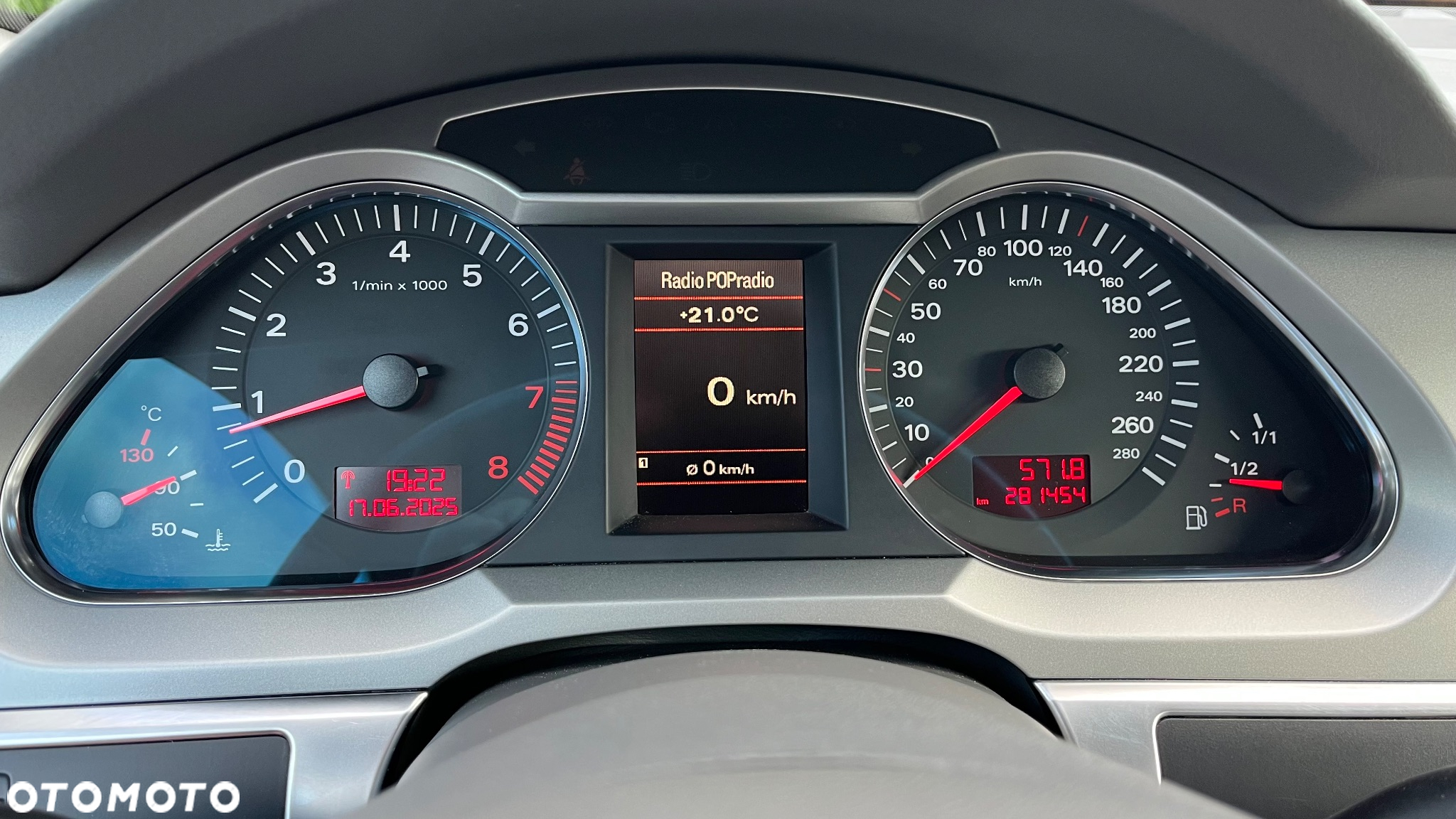 Audi A6 2.0T FSI - 11