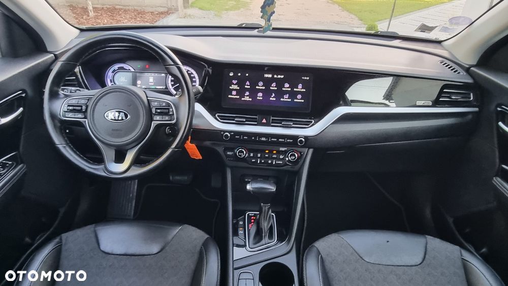 Kia Niro 1.6 GDI Hybrid L Business Line - 10