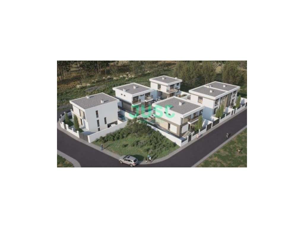 Moradia Geminada t4 com piscina - Grande imagem: 4/20