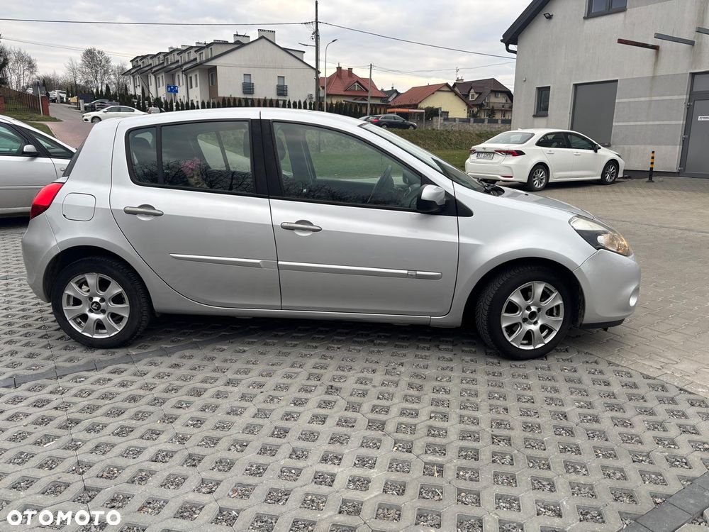 Renault Clio 1.2 16V All Inclusive - 4