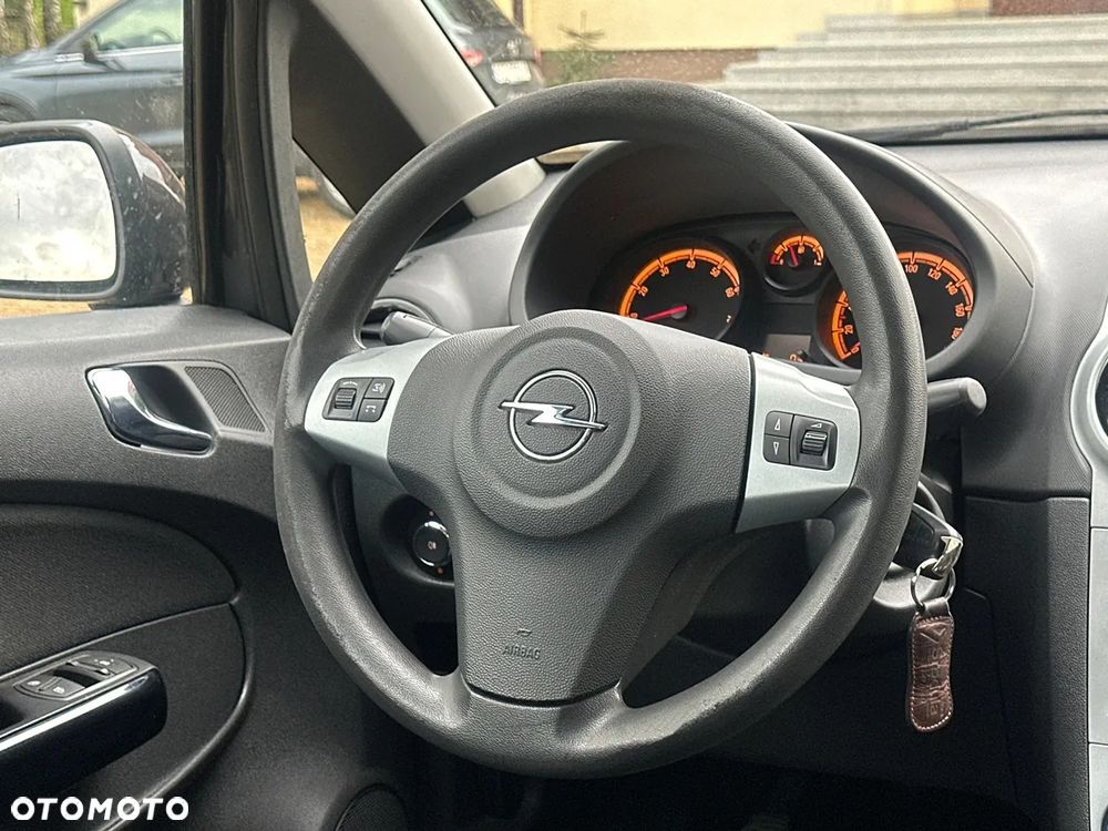 Opel Corsa 1.2 16V Essentia - 16