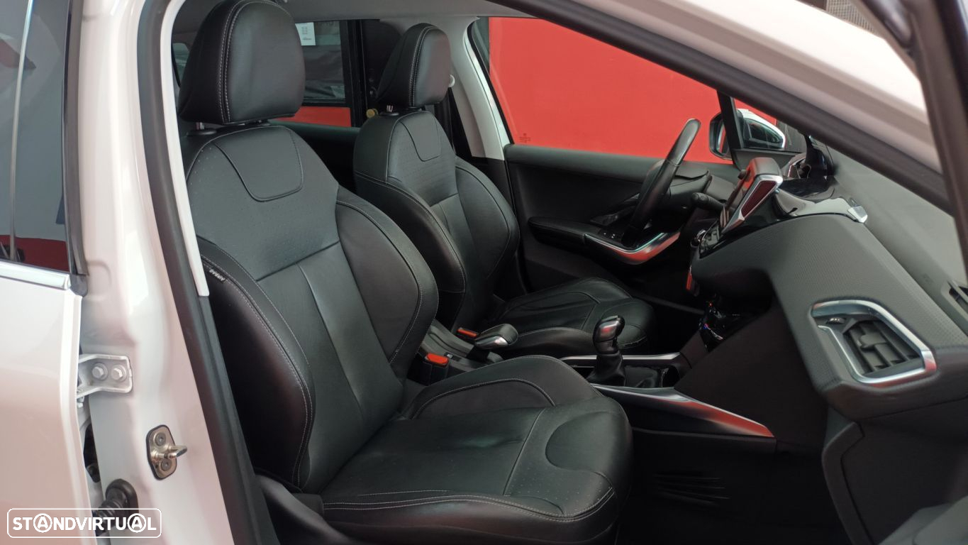 Peugeot 2008 1.2 PureTech Allure - 59