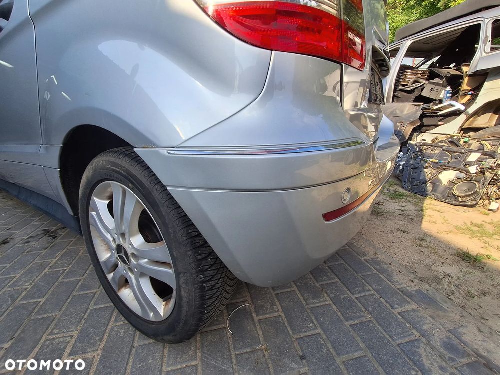 SPRZEDAM MERCEDES B-KLASA W245 TYLNI ZDERZAK NA PDC W KOLOR 761 DO MONTAŻU KOMPLETNY - 11