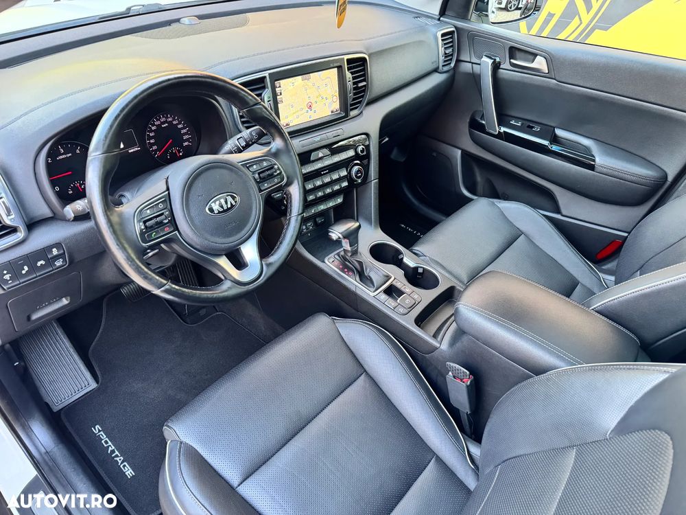 Kia Sportage 2,0 CRDI AWD Aut. Platinum - 2