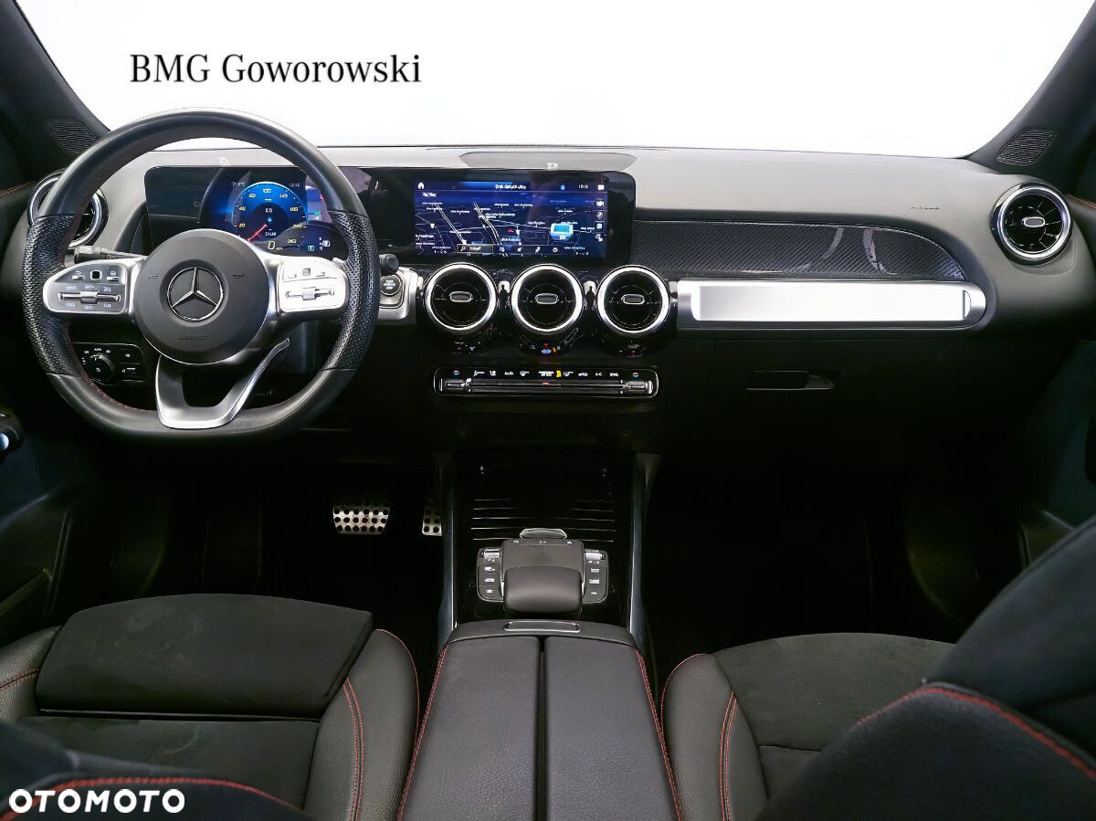 Mercedes-Benz GLB - 12