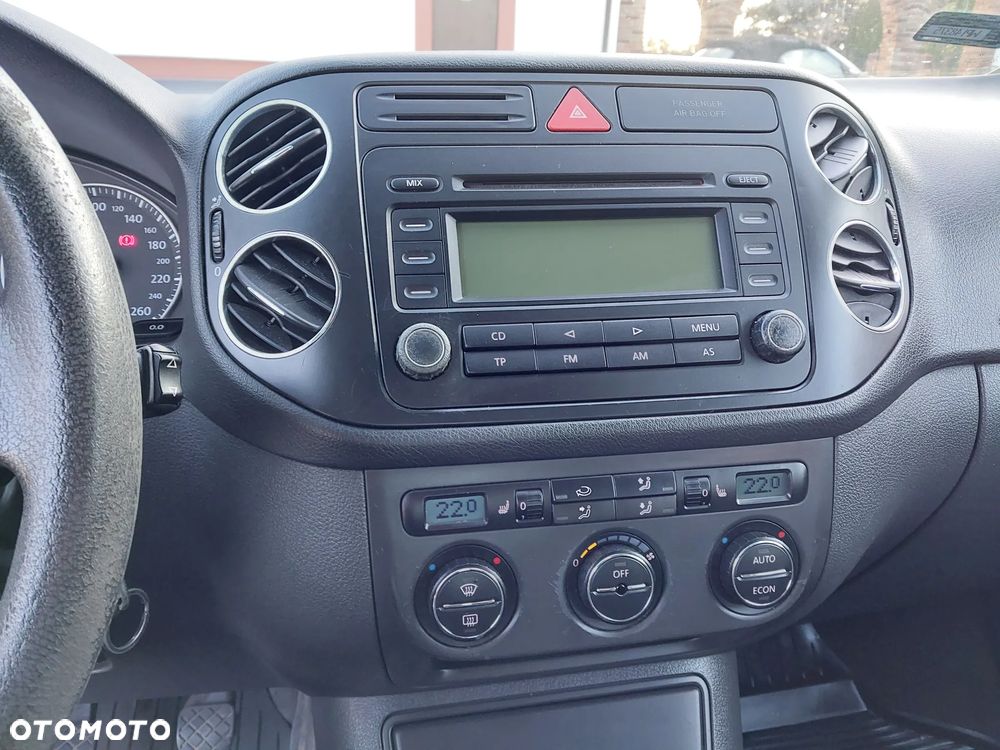 Volkswagen Golf Plus 2.0 TDI Comfortline - 9