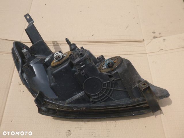 LAMPA LEWY PRZÓD LEWA PRZEDNIA HONDA CIVIC VII LIFT SEDAN 5D 04-06 - 18