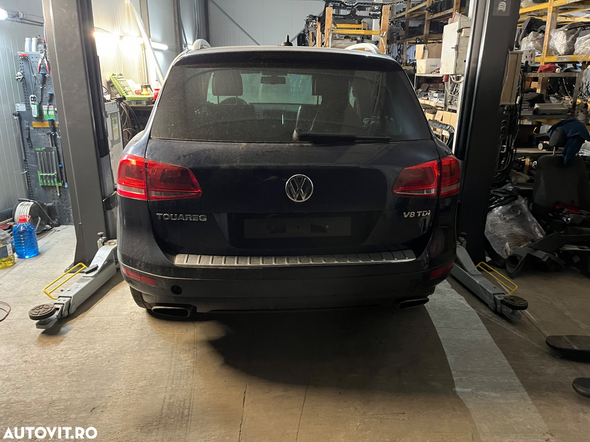 Dezmembram volkswagen touareg 4.2 tdi 2014 147.000 km - 9