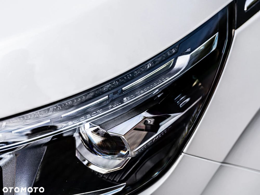 Peugeot 3008 1.6 BlueHDi Allure S&S EAT6 - 23