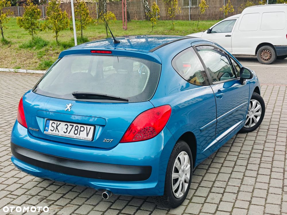 Peugeot 207 - 12