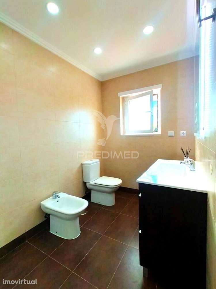 Moradia T3+1 | Remodelada | Ericeira - Grande imagem: 5/40
