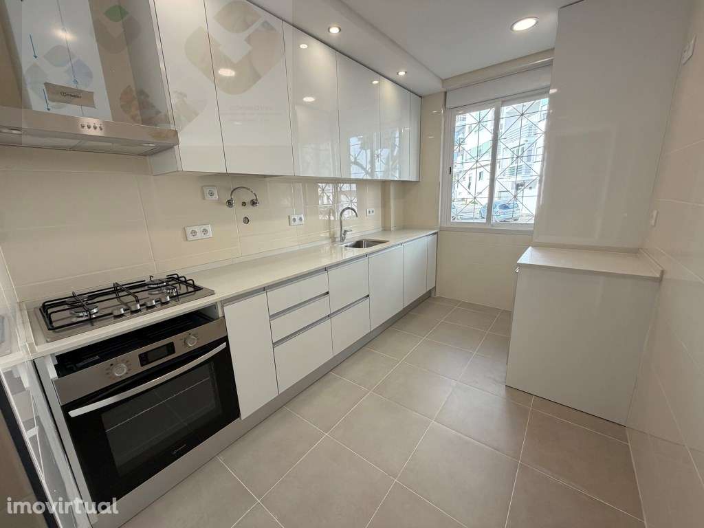 T2 Bem Localizado - Completamente Recuperado - Grande imagem: 3/32