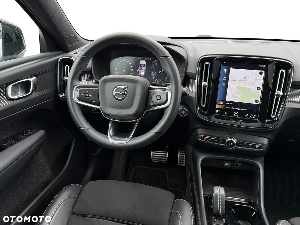 Volvo XC 40 T3 R-Design - 17