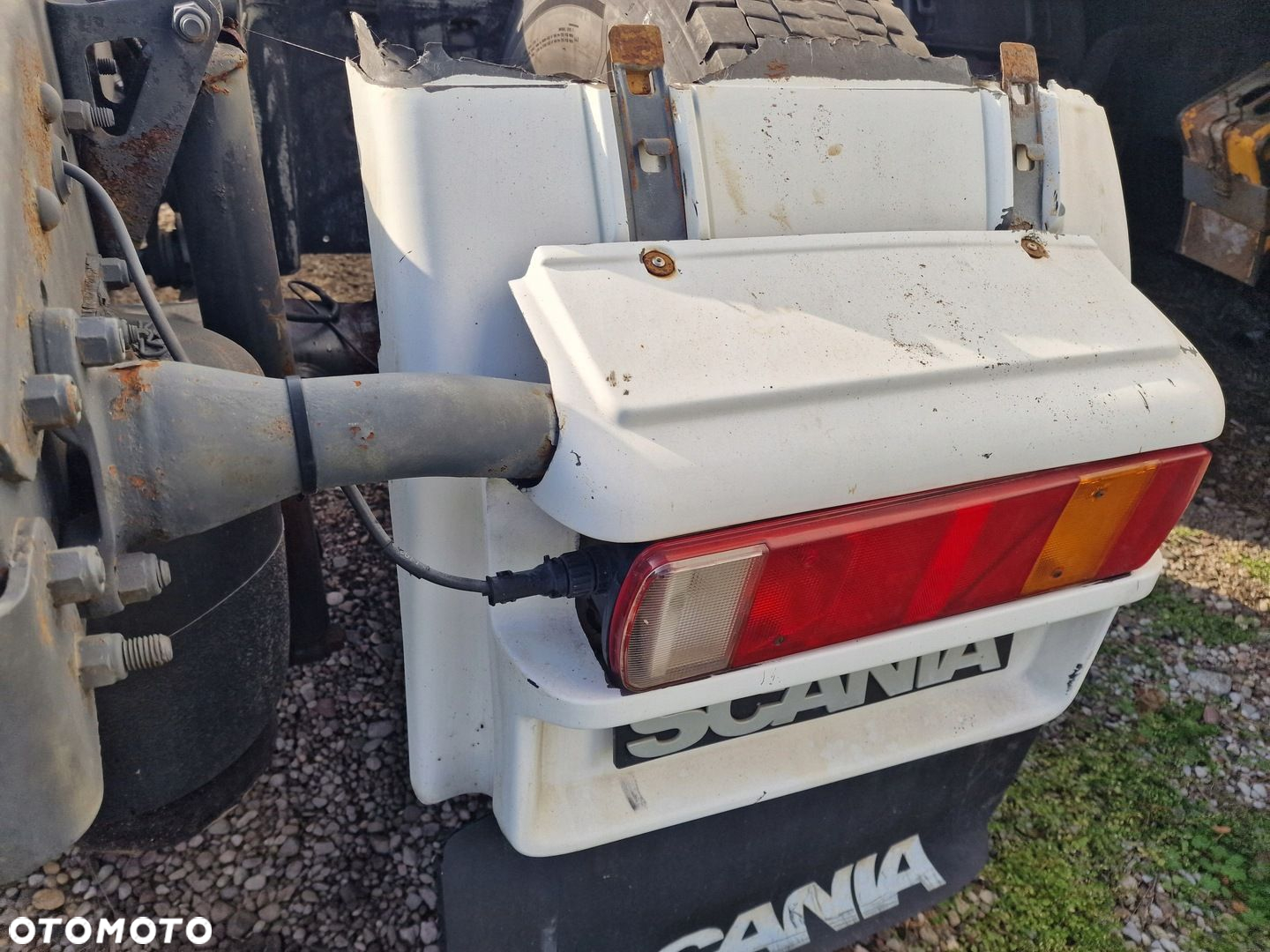 Nadkole Prawe Tylne Gitara Wspornik Mocowanie Błotnika Scania R - 4