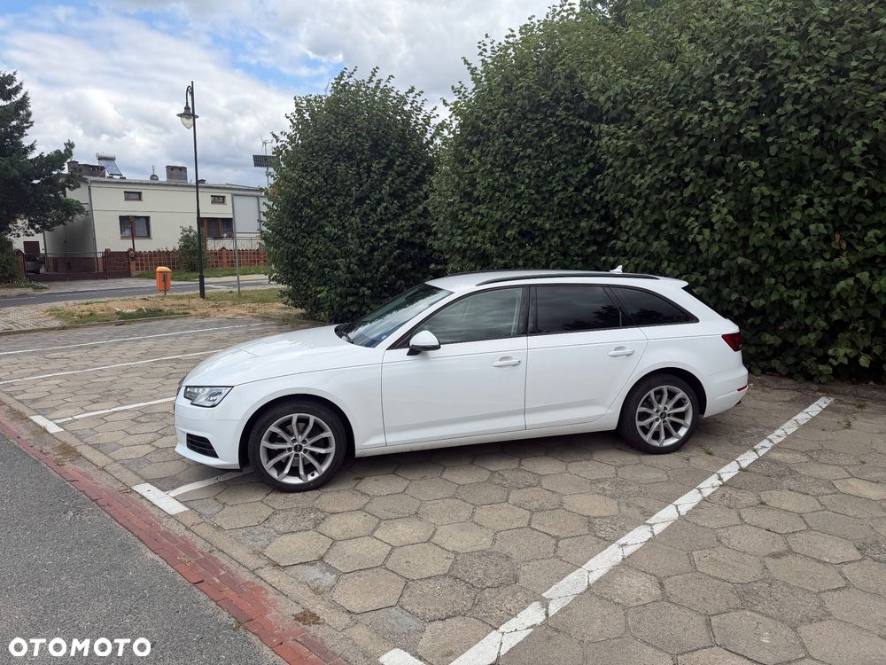 Audi A4 Avant 2.0 TDI S tronic - 2