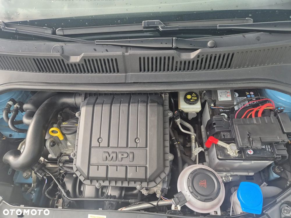 Volkswagen up! 1.0 Beats - 23