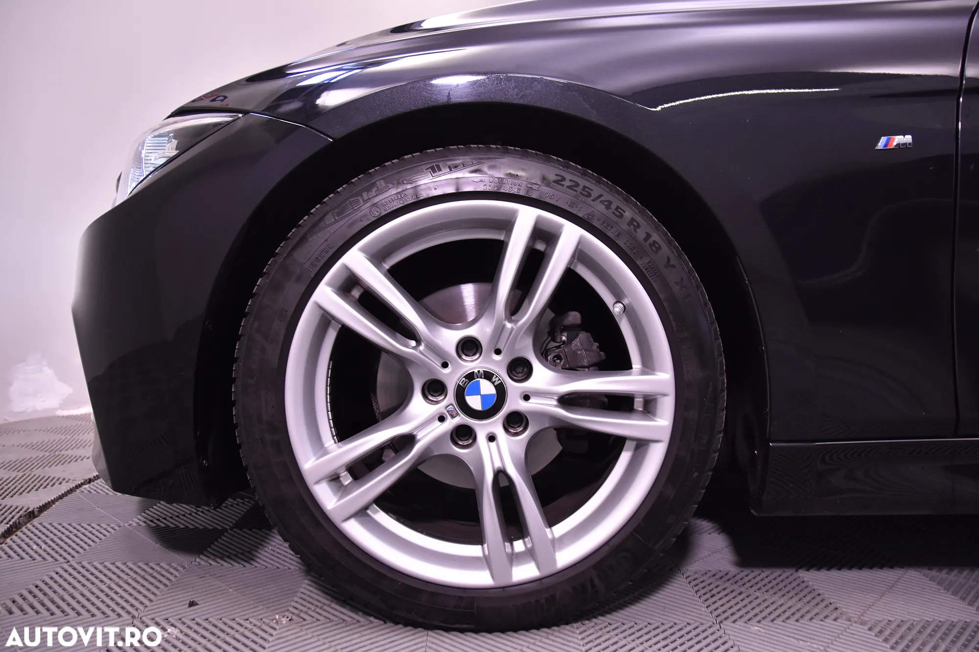 BMW Seria 3 318i Touring Aut. M Sport - 13