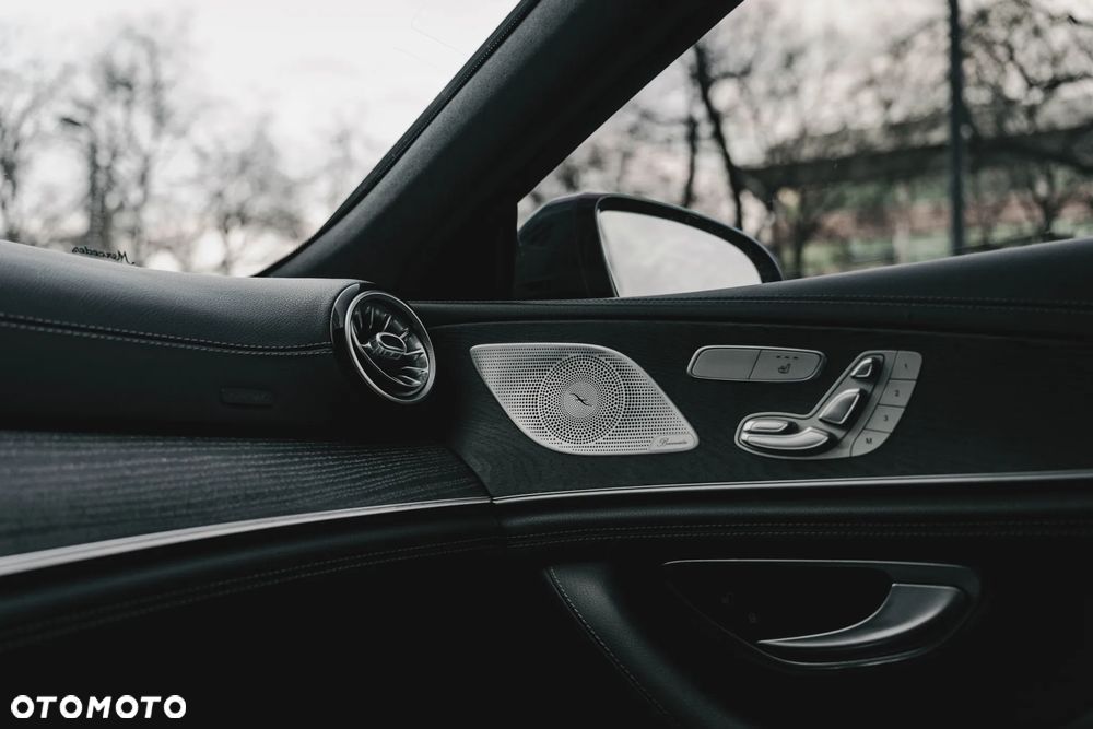 Mercedes-Benz AMG GT 53 4Matic+ 4D Speedshift TCT 9G - 30