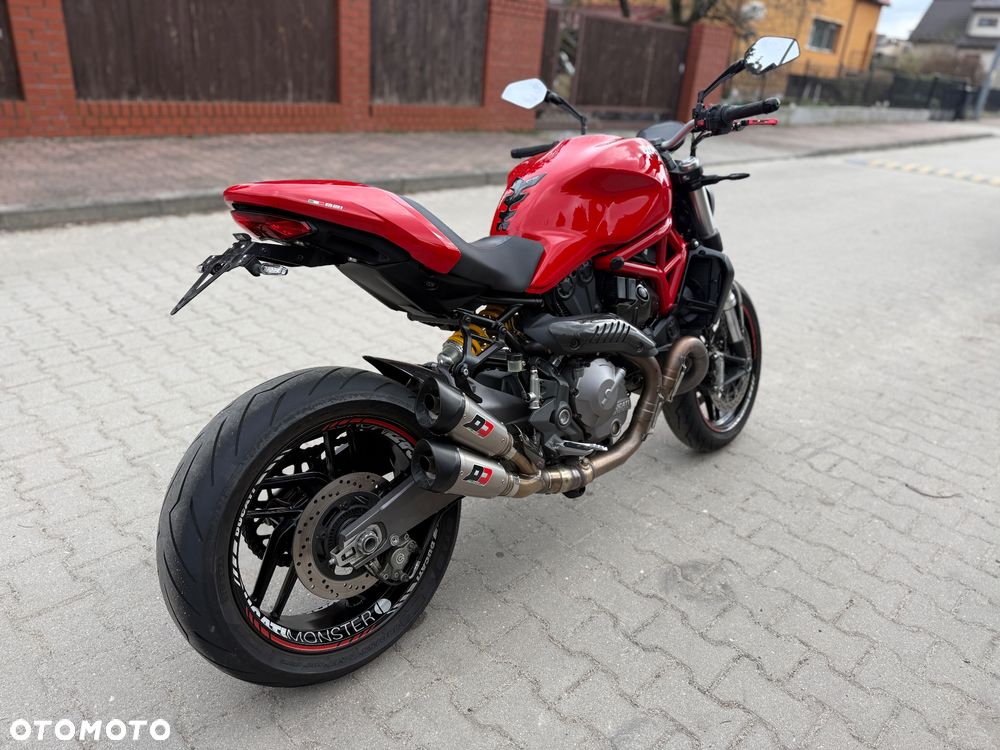 Ducati Monster - 16