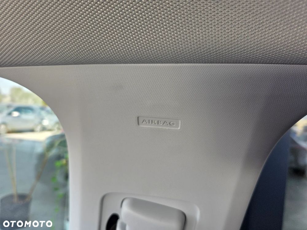 Peugeot 3008 PureTech 130 Stop & Start GPF EAT8 Allure - 26