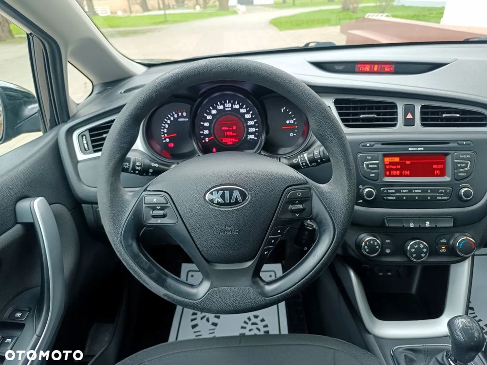 Kia Ceed 1.4 CVVT - 31