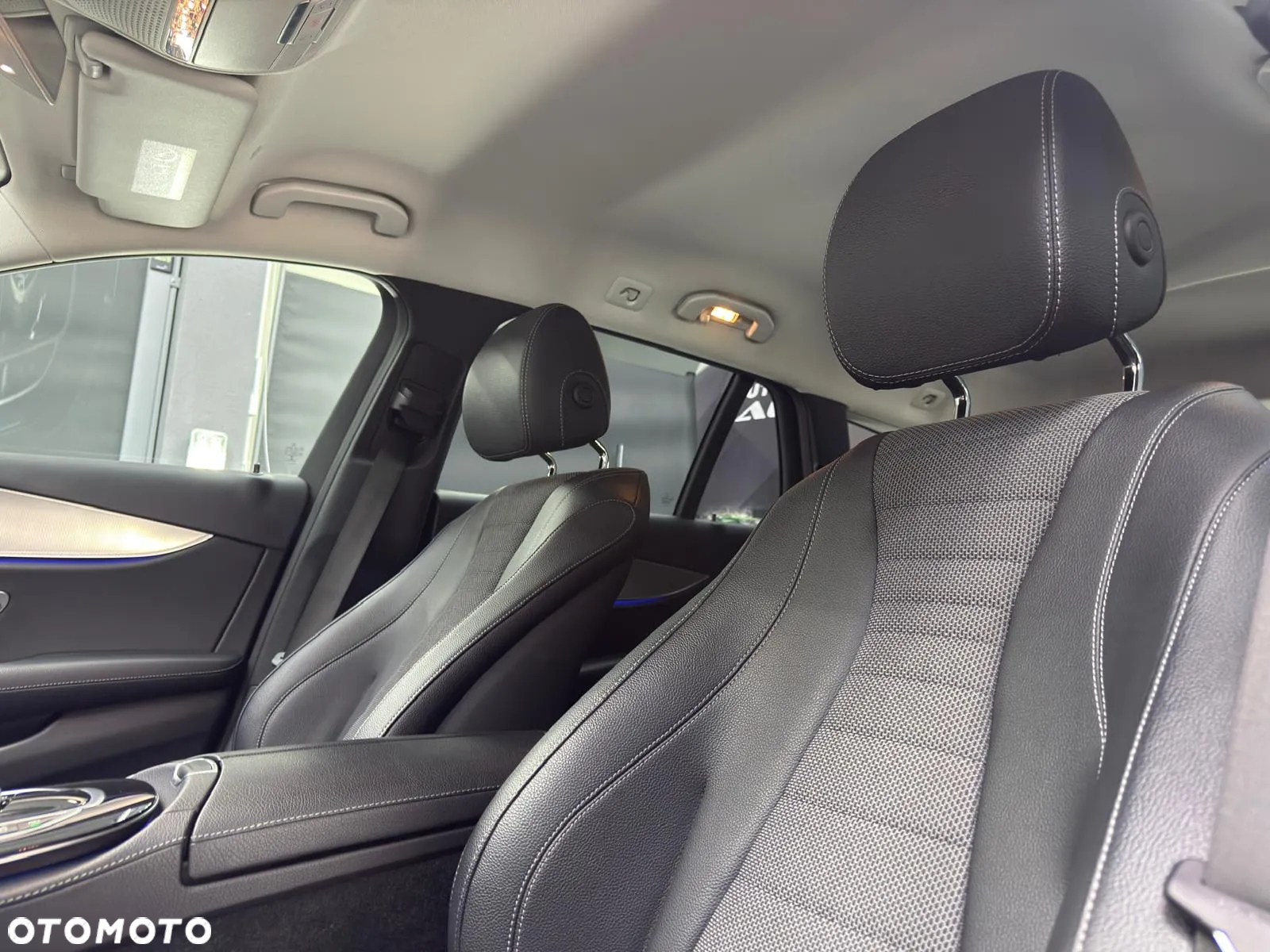 Mercedes-Benz Klasa E 220 d T 9G-TRONIC Avantgarde - 25