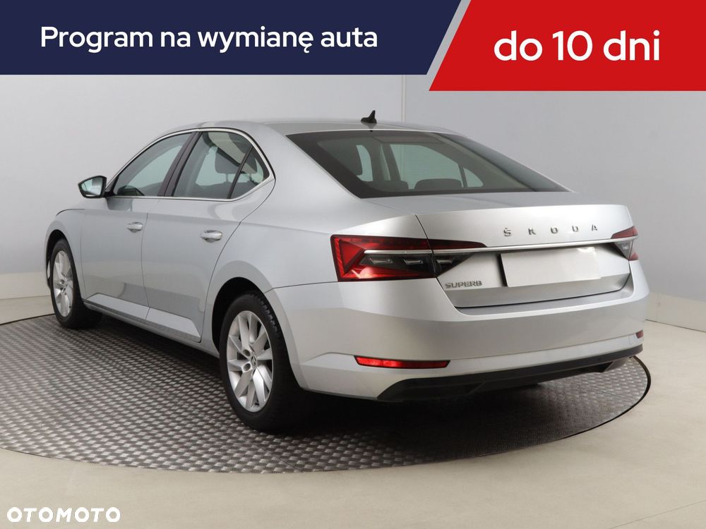 Skoda Superb 2019 photo 5