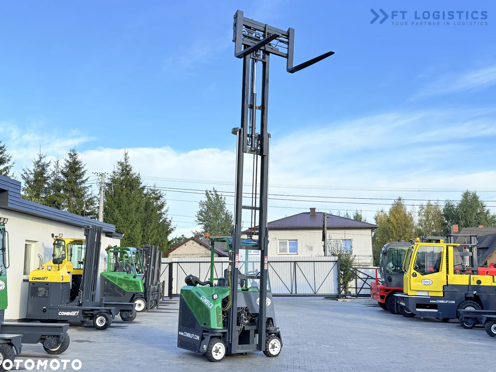 Combilift C2500CB / TRIPLEX / 5500MM / WOLNY SKOK / DIESEL / JEDYNIE 3768MTH / POZYCJONER / PRZESUW BOCZNY / NOWE OPONY / JAK NOWY / Szeroka oferta wózków czterokierunkowych i bocznych, dopasowanych do różnorodnych potrzeb i zastosowań. - 28