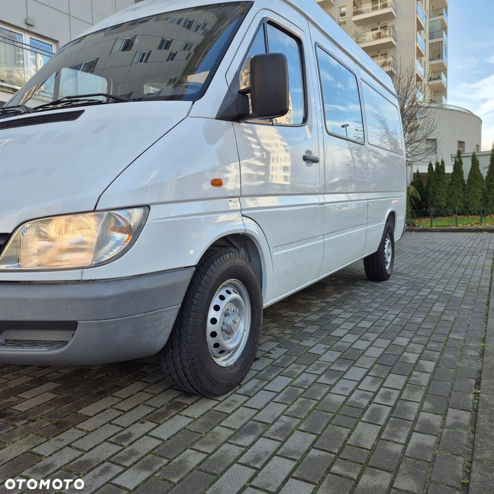 Mercedes-Benz Sprinter - 4