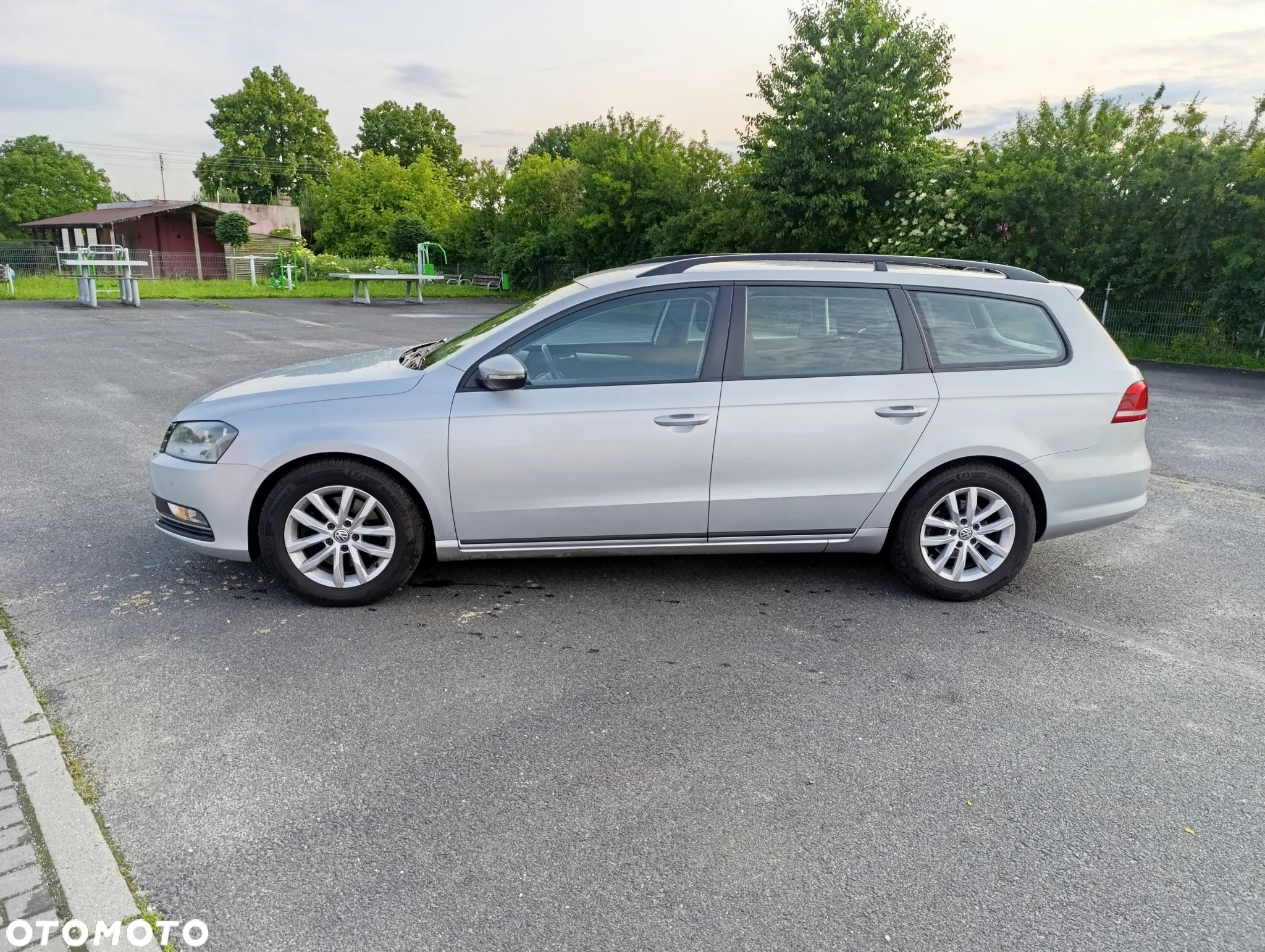 Volkswagen Passat Variant 1.6 TDI (BlueMotion Technology) Comfortline - 14