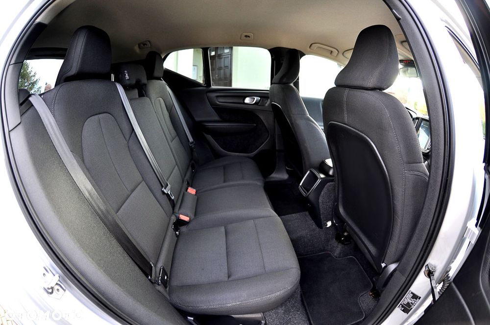 Volvo XC 40 D3 Momentum - 21