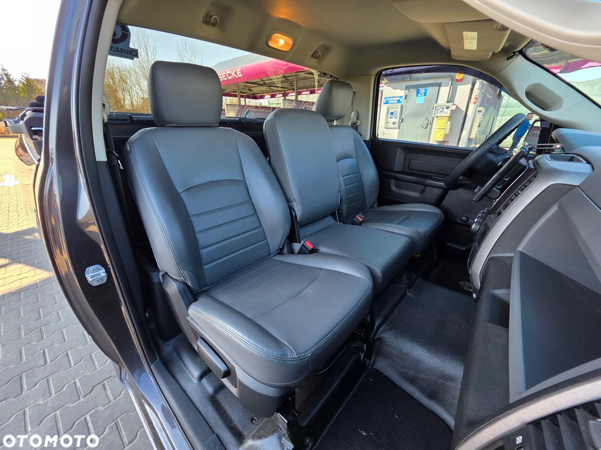 RAM 1500 - 11