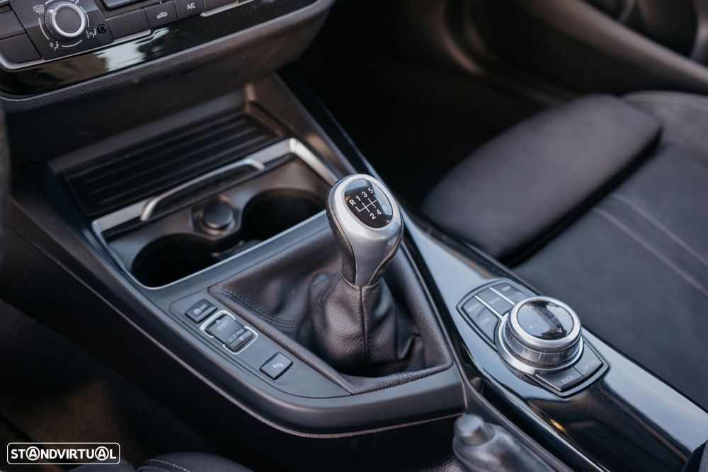 BMW 116 d Line Sport - 28