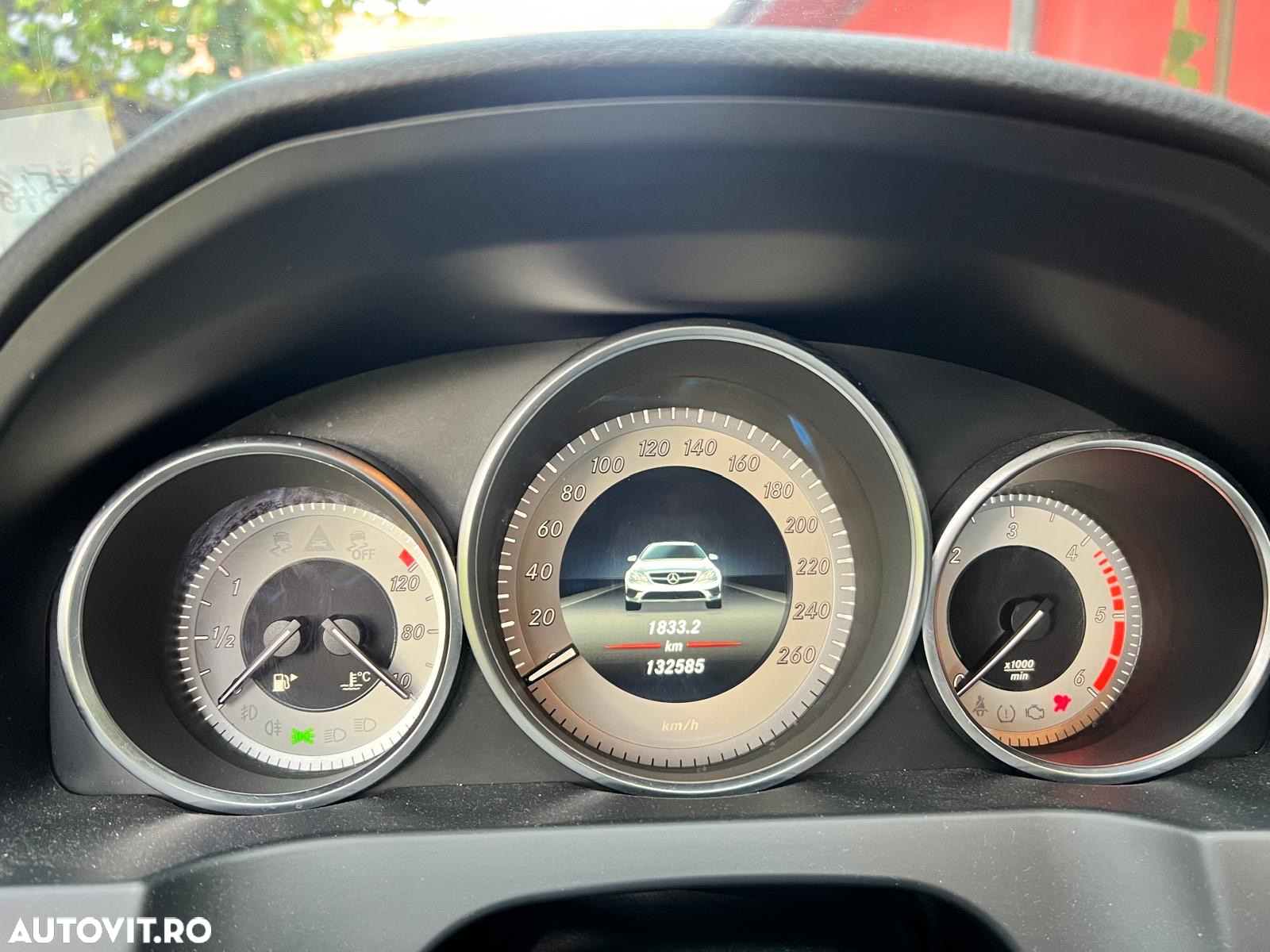 Mercedes-Benz E - 12