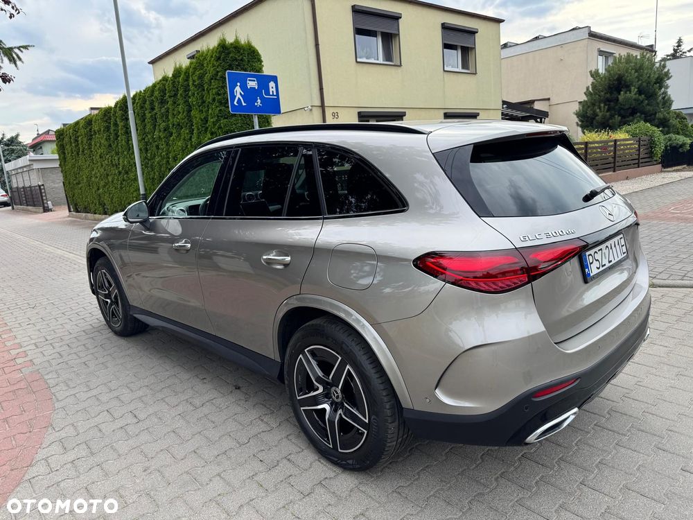Mercedes-Benz GLC 300 de 4-Matic AMG Line - 7