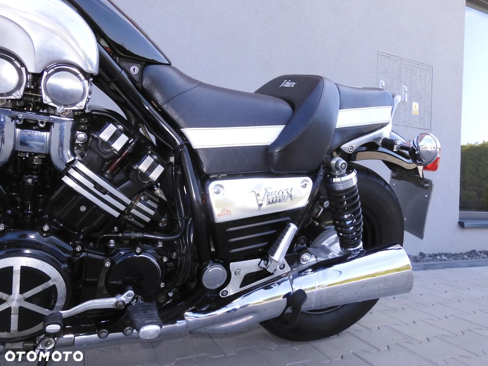 Yamaha V-MAX - 32