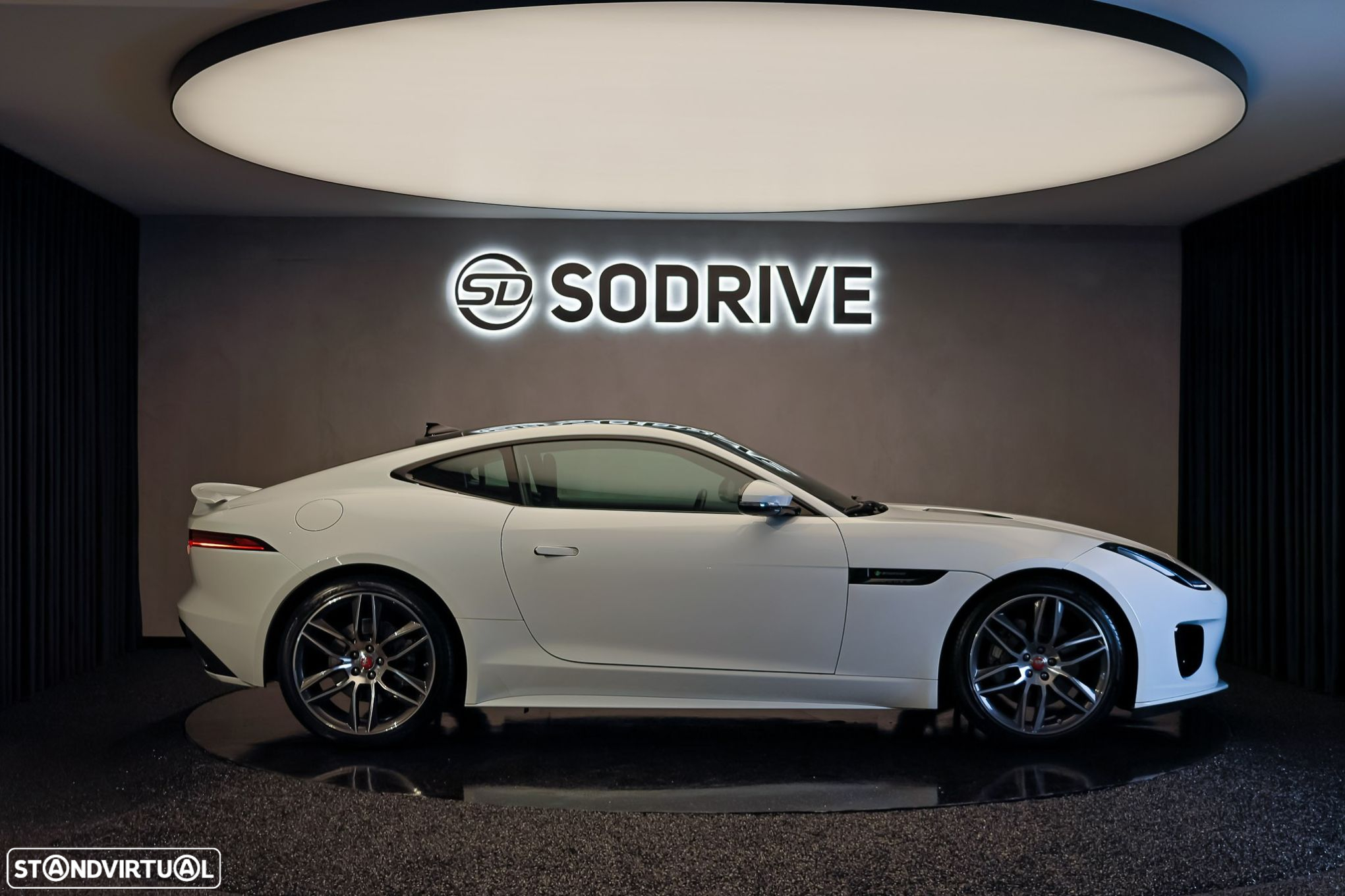 Jaguar F-Type 2.0 i4 R-Dynamic - 4